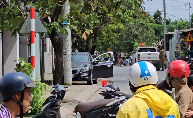 Het ontbonden lichaam van een meisje werd gevonden in de kofferbak van een auto die langs de kant van de weg geparkeerd stond -1