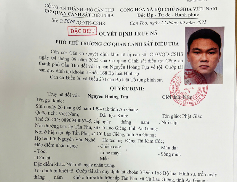 Kẻ bị truy nã đặc biệt do dàn cảnh cướp tài sản, đã sa lưới -0