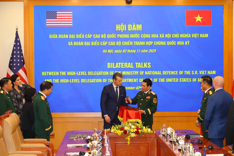 Bộ trưởng Phan Văn Giang hội đàm với Bộ trưởng Bộ Chiến tranh Mỹ -0