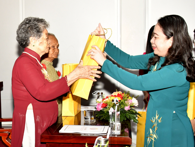 Phó Chủ tịch nước Võ Thị Ánh Xuân dự Đại hội thi đua yêu nước tại Cà Mau -0