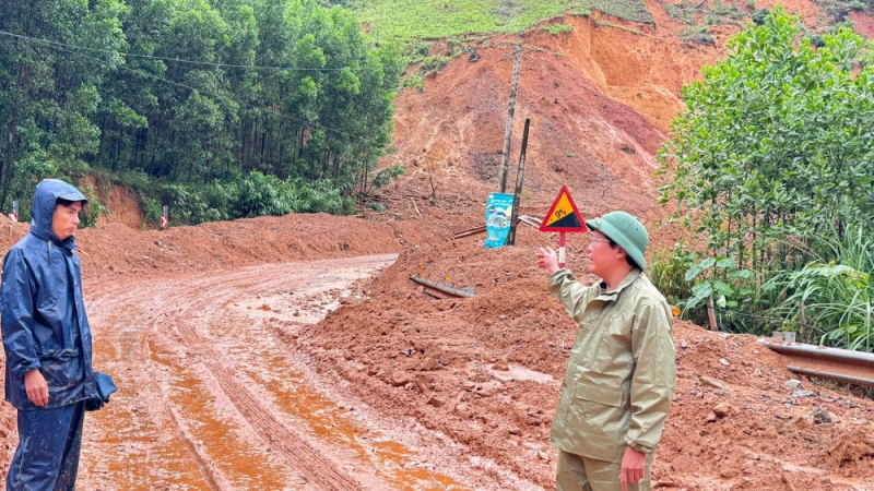 Đến chiều 2/11: Vẫn còn 50 vị trí tắc đường ở khu vực miền Trung -0