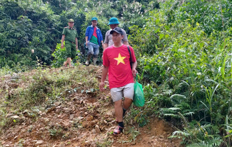 Ấm áp sự tri ân của cộng đồng cho lực lượng Công an sau cơn “đại hồng thủy” -0