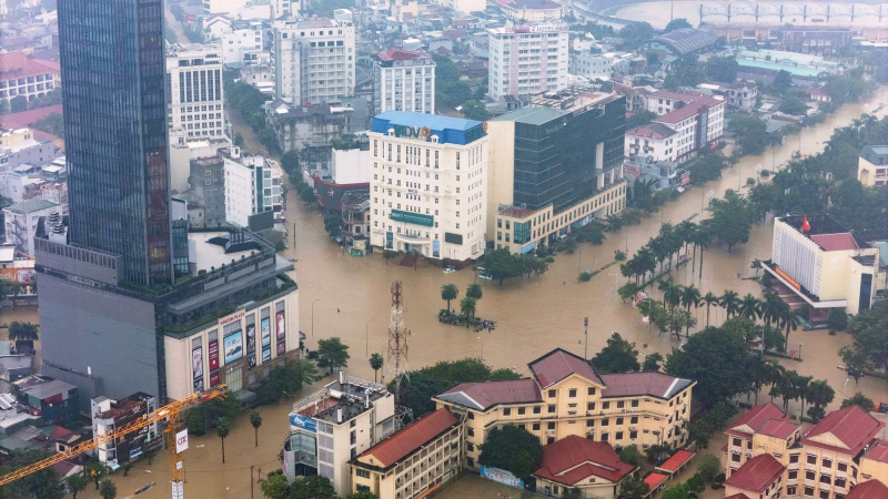 Dự báo bão số 13 có thể vào miền Trung, mưa lớn 2 đợt liên tiếp -0