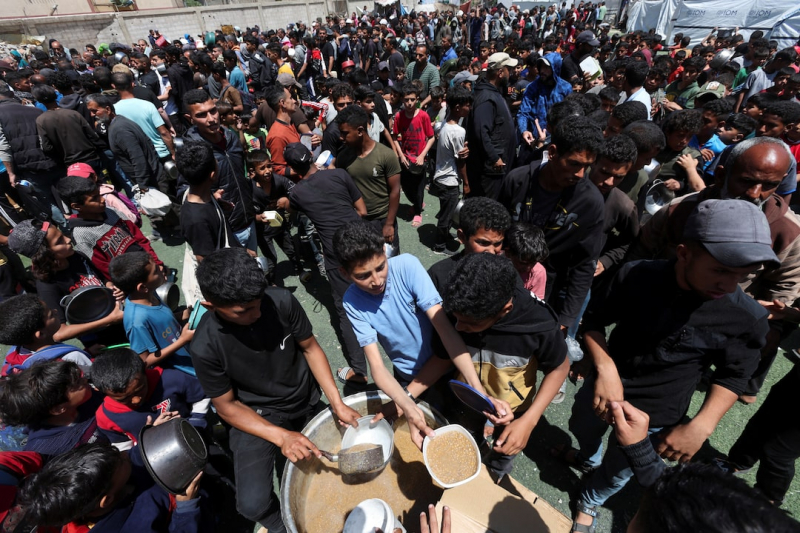 Khoảng lặng ở Gaza -0