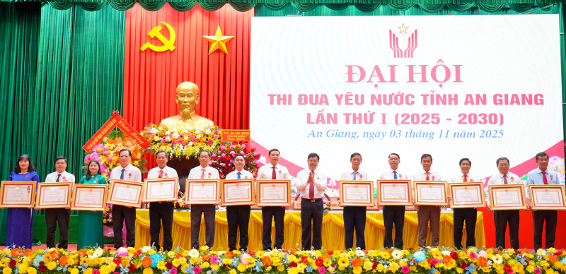 Tỉnh An Giang tổ chức Đại hội Thi đua yêu nước -0