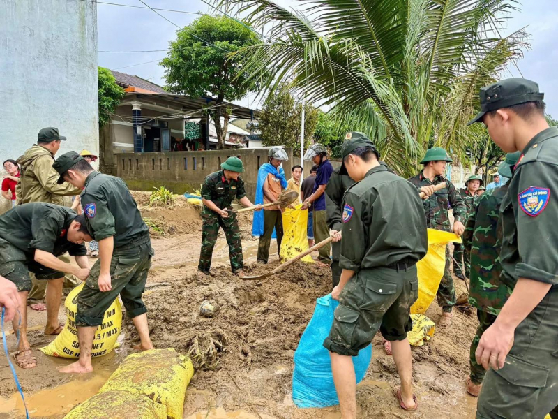 Đà Nẵng: Hỗ trợ khẩn cấp 210 tỷ đồng cho 72 xã, phường khắc phục hậu quả thiên tai -3