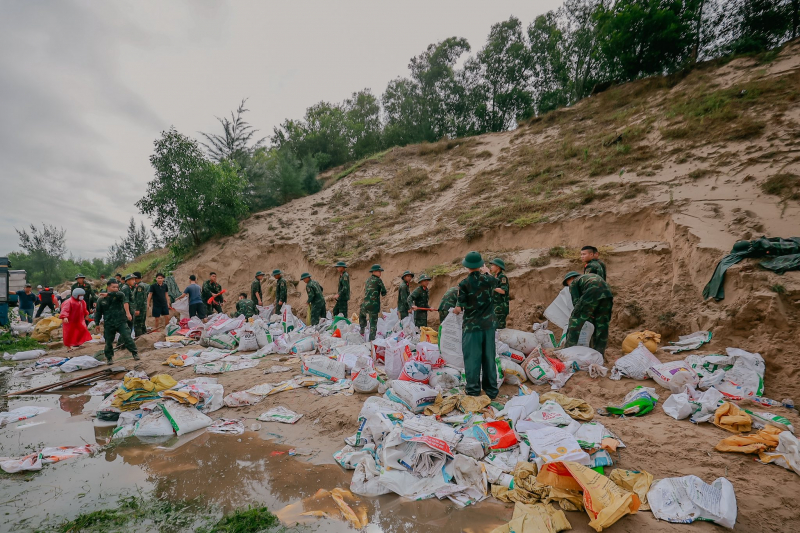 Đà Nẵng: Hỗ trợ khẩn cấp 210 tỷ đồng cho 72 xã, phường khắc phục hậu quả thiên tai -4