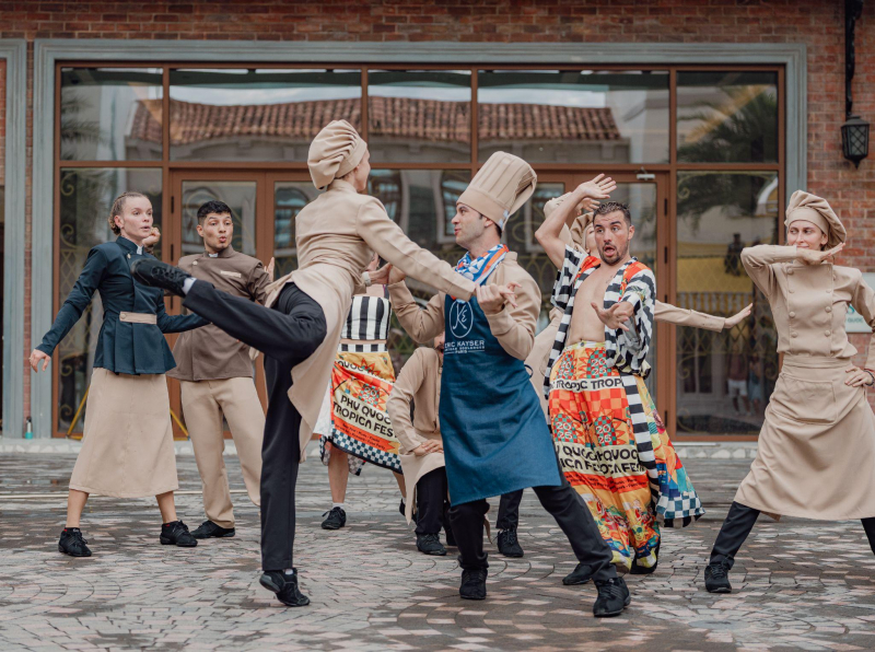 ফু কোক -০ এর হোয়াং হোন শহরে উৎসবের মরসুমের জন্য 