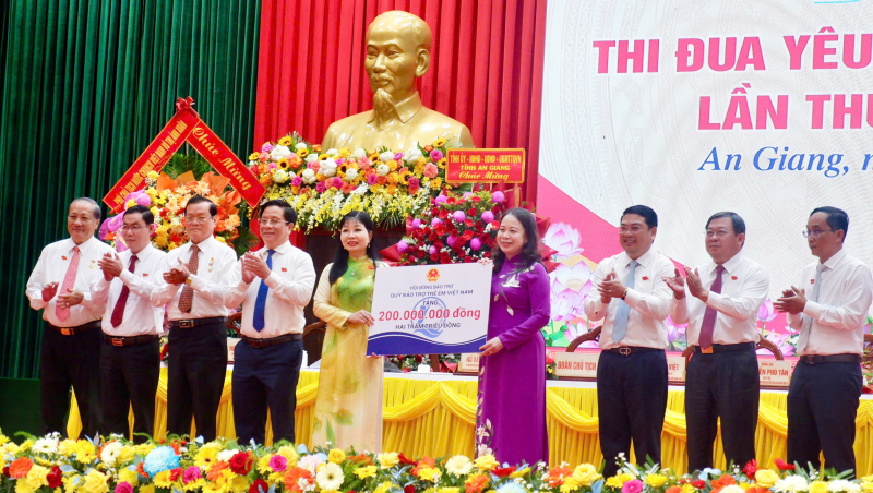 Tỉnh An Giang tổ chức Đại hội Thi đua yêu nước -0