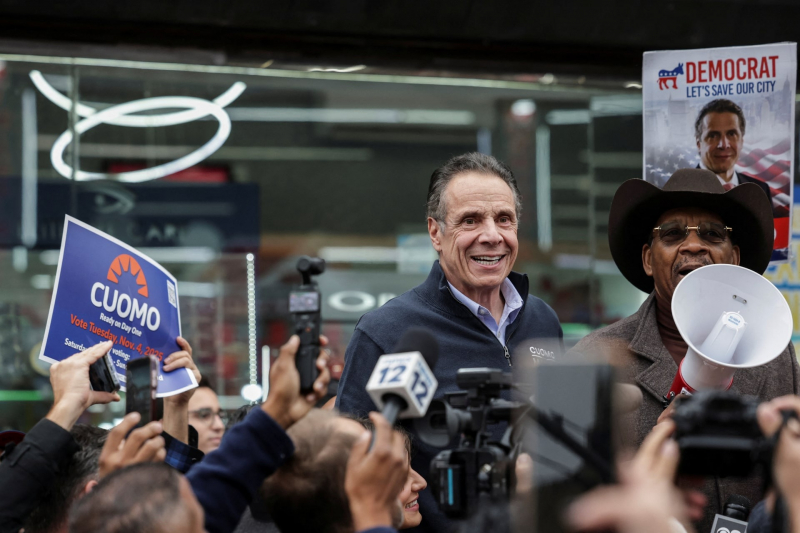 Tổng thống Trump doạ cắt ngân sách cho New York nếu ông Cuomo thua cử -0