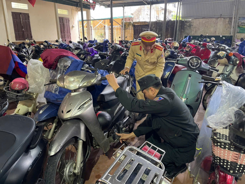 La policía de tránsito controló simultáneamente a los estudiantes en busca de infracciones de seguridad vial -0