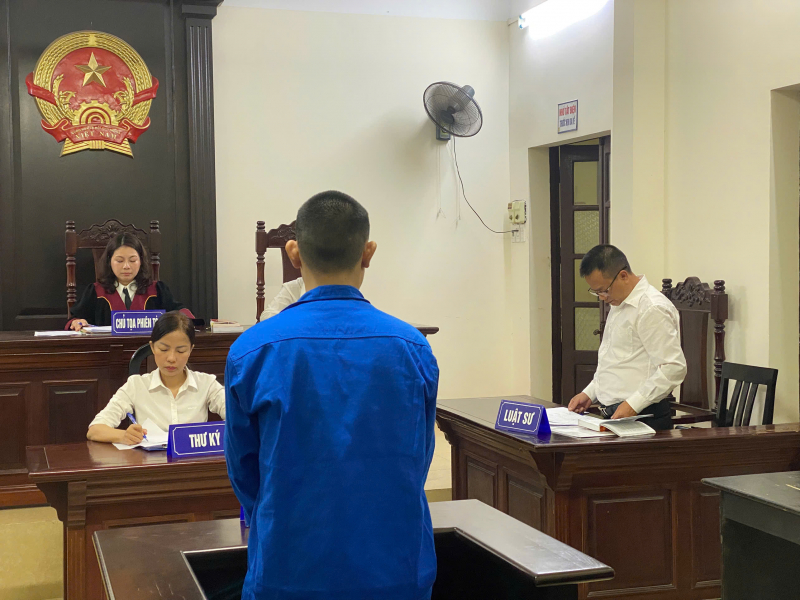 z7174014328267_cac7650021009efbc37249fbd86a7487.jpg -0