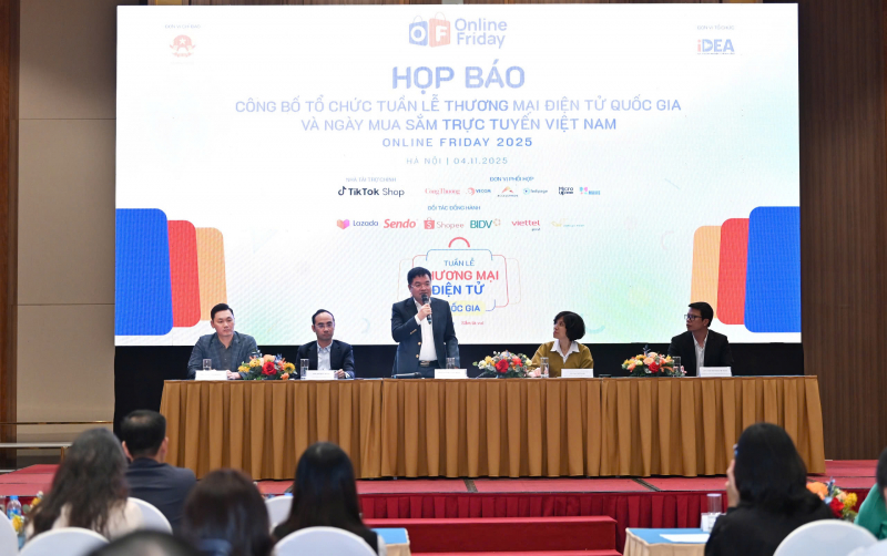 Nhiều hàng hóa khuyến mại đến 100% tại Tuần lễ thương mại điện tử -0