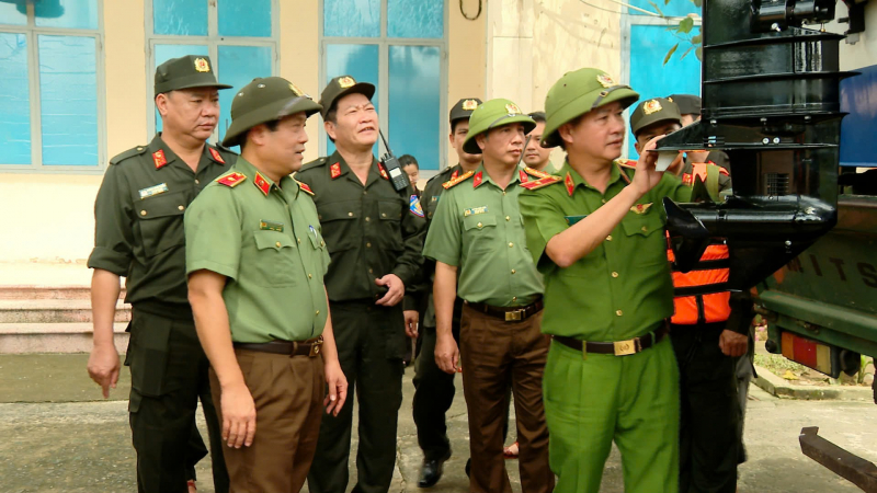 Lực lượng Cảnh sát cơ động khu vực miền Trung sẵn sàng ứng phó với bão số 13 -2