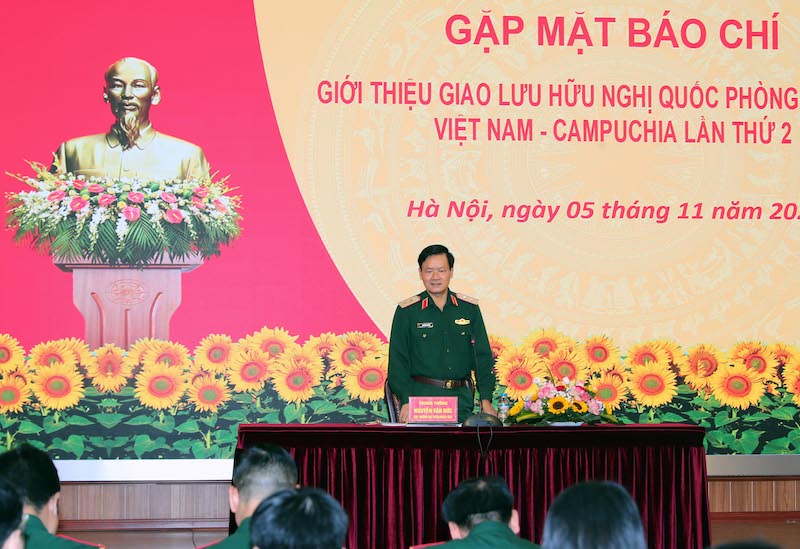 Giao lưu hữu nghị Quốc phòng biên giới Việt Nam - Campuchia lần thứ hai diễn ra từ ngày 12 - 14/11 -0