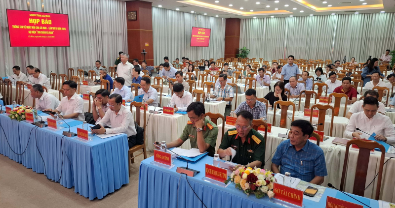 Sidang akhbar mengenai Pesta Ketam dan acara 