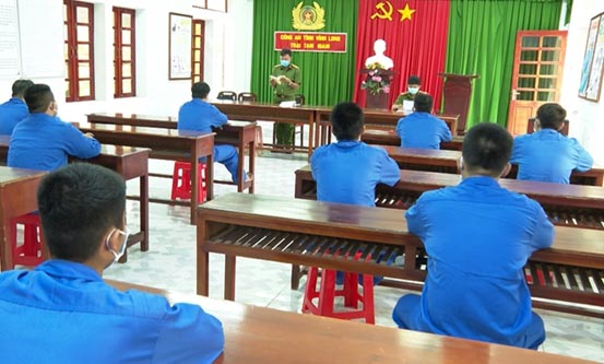 Hoàn thiện pháp luật về thi hành tạm giữ, tạm giam và cấm đi khỏi nơi cư trú -0