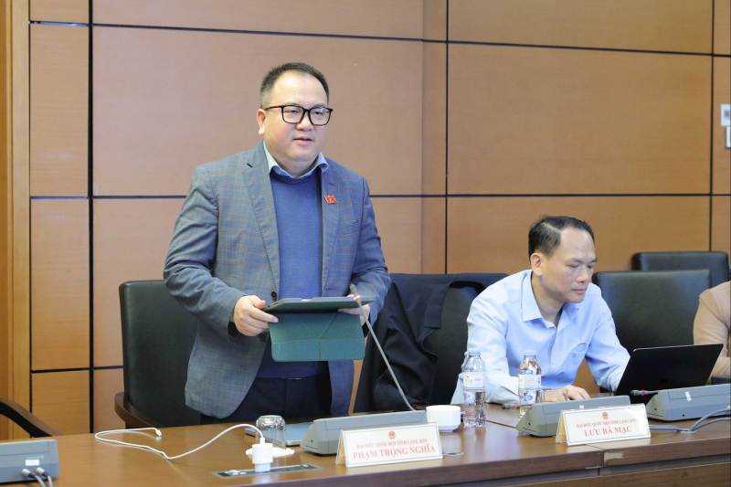 phạm trọng nghĩa.jpg -0