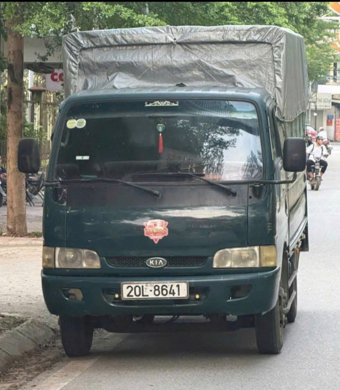 Tạm giam đối tượng điều khiển xe ô tô đâm bố vợ cũ tử vong ở Phú Thọ -0