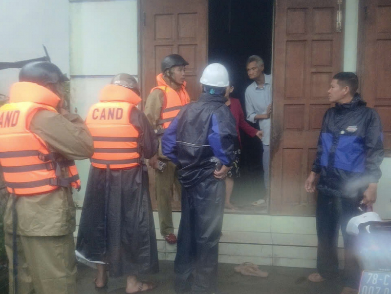 Bão số 13 tăng lên cấp 15, các tỉnh Nam Trung bộ khẩn cấp ứng phó -0