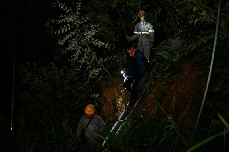 Viettel kích hoạt toàn mạng lưới ứng phó bão số 13, bảo đảm thông tin thông suốt -0