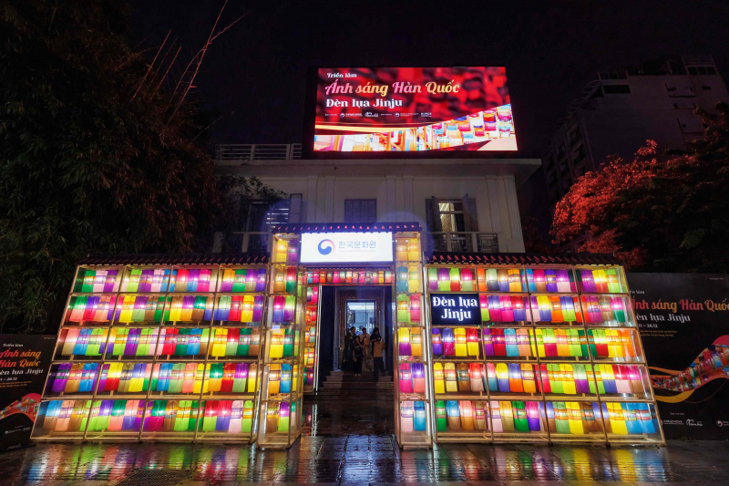 Färgglad utställning