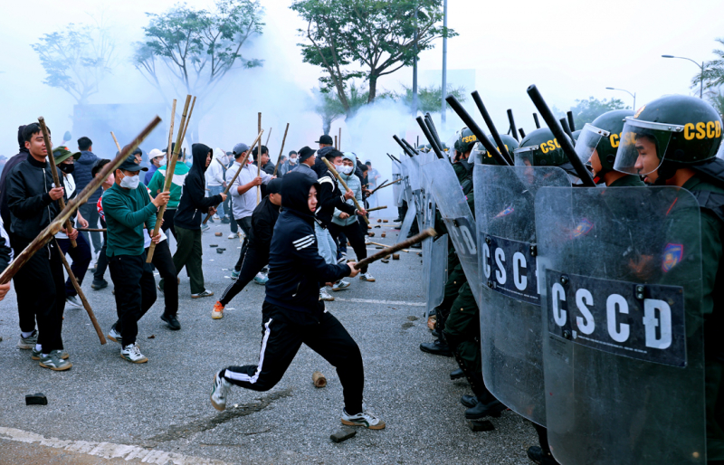 Mãn nhãn màn biểu diễn khí công, võ thuật của CSCĐ tinh nhuệ Công an Ninh Bình -0