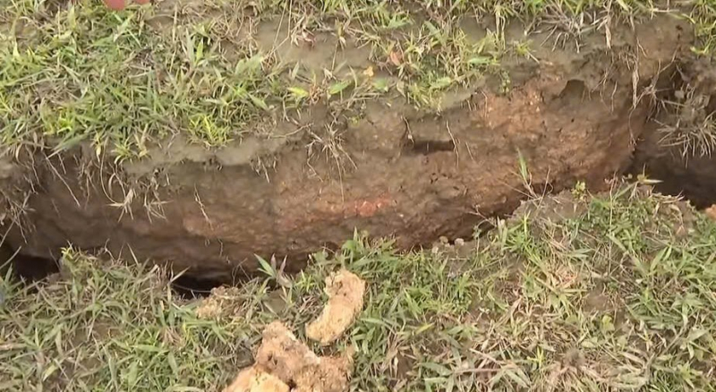 1,7 millioner kubikkmeter innsjø i fare for demningsbrudd, akutt evakuering av mennesker om natten -0