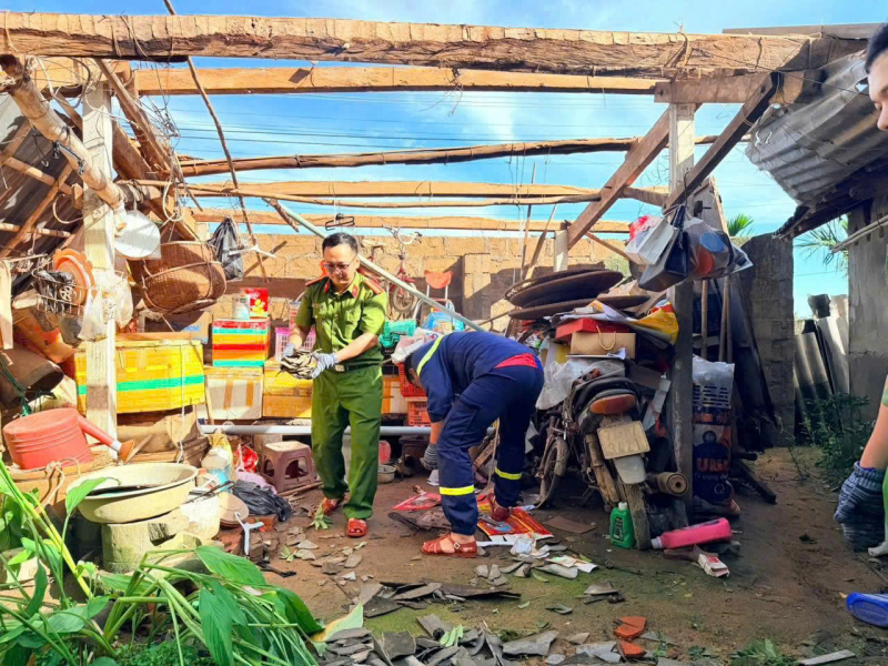 Công an tỉnh Gia Lai khắc phục hậu quả sau bão số 13 -0