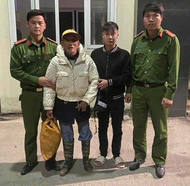 Tra cứu Cơ sở dữ liệu quốc gia về dân cư tìm người thân cho cụ ông 85 tuổi -0