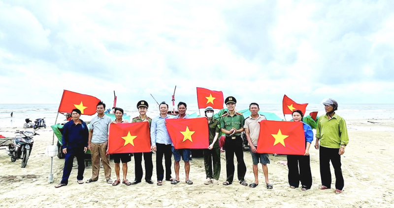 Hà Tĩnh huy động cả hệ thống chính trị chống khai thác IUU -0