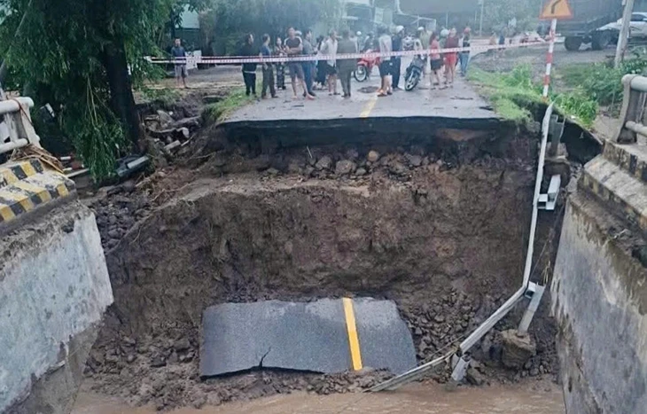 ত্রুটির ঘটনার পর ডাক পো থেকে গিয়া লাই সেতুটি আনুষ্ঠানিকভাবে ১২ টায় যান চলাচলের জন্য খুলে দেওয়া হয়েছে -০