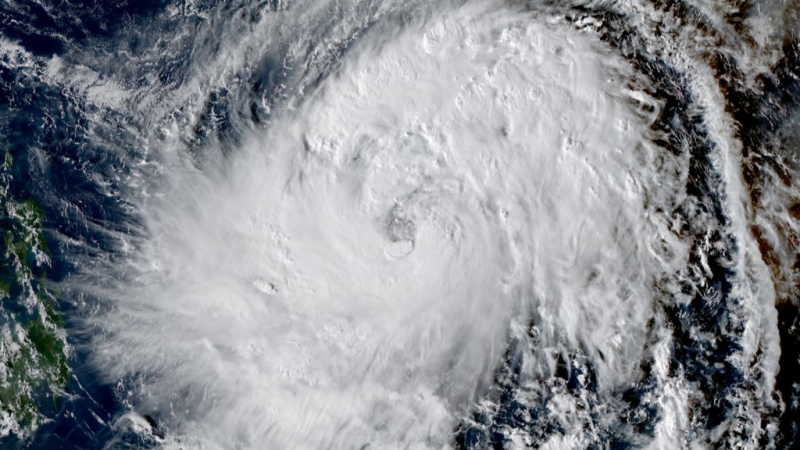 Philippines sơ tán 100.000 cư dân trước khi bão Fung-wong đổ bộ -0