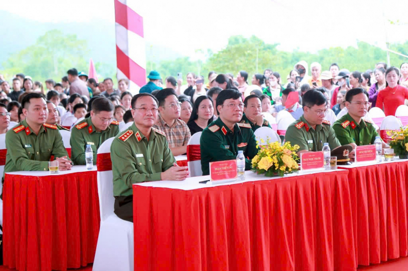 Bảo đảm đưa các ngôi trường nội trú mới ở biên giới khai thác hiệu quả -0