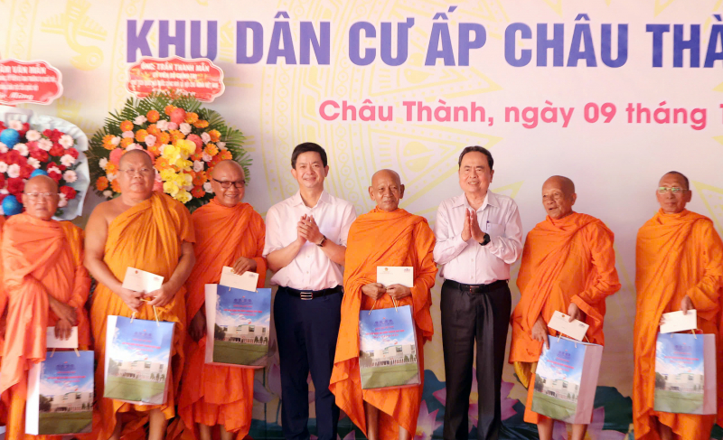 Chủ tịch Quốc hội Trần Thanh Mẫn dự Ngày hội đại đoàn kết toàn dân tộc tại Cần Thơ -0