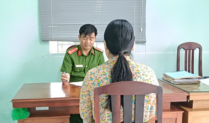 Dàn cảnh bỏ rơi trẻ em nhằm hợp thức hóa nhận con nuôi -0