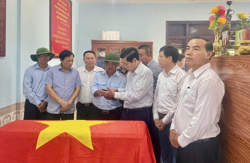 Đoàn Ban Công tác đặc biệt Chính phủ Việt Nam làm việc tại tỉnh Savannakhet, nước bạn Lào -0