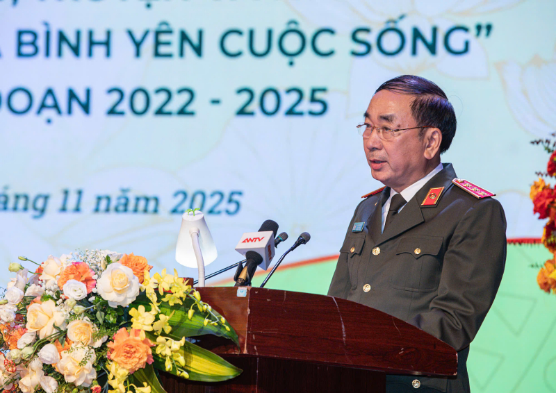 Thắp sáng thêm hình ảnh đẹp của người chiến sĩ CAND trong lòng nhân dân. -0