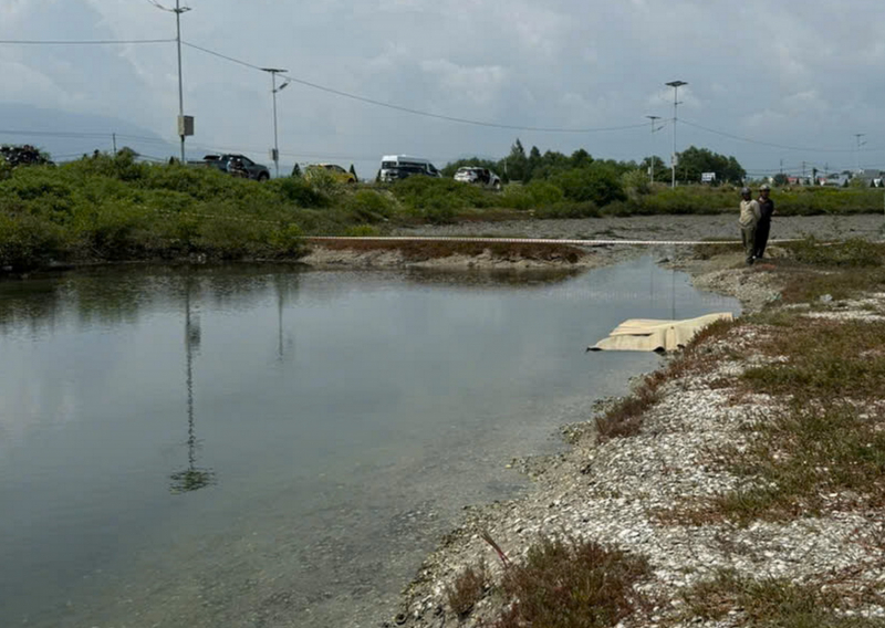 Phát hiện hai chị em gái chết dưới đìa nuôi tôm khi đi bắt ốc -0