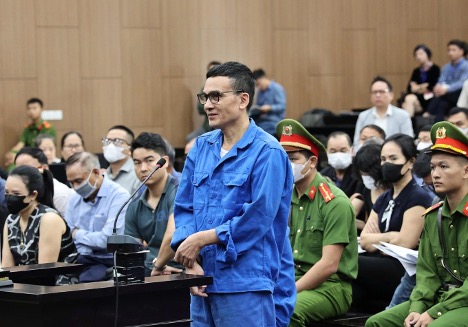 Cựu Phó Chủ tịch UBND tỉnh Phú Thọ Hồ Đại Dũng bị tuyên phạt 3 năm 6 tháng tù -0