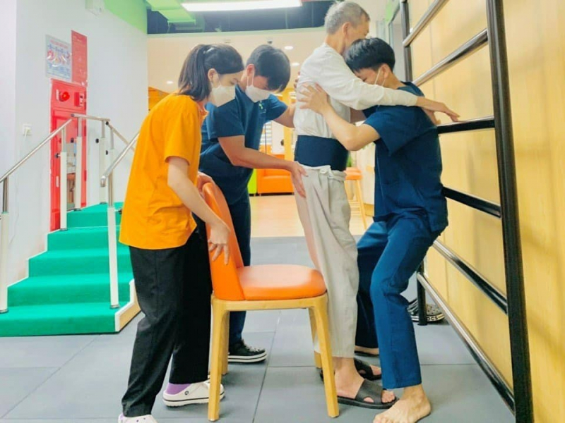 Tái sinh kỳ diệu  nhờ phục hồi chức năng -0