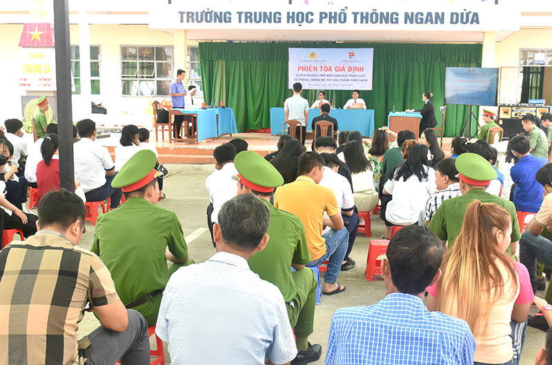 Xây dựng lá chắn ngăn chặn ma túy xâm nhập học đường -0