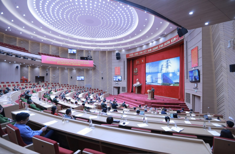 Lực lượng CAND tiên phong trong chuyển đổi xanh, bảo vệ môi trường -0