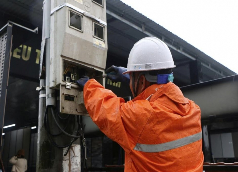 Sản lượng điện thương phẩm tháng 10 của EVNNPC đạt 9,19 tỷ kWh -1