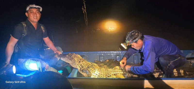 ຈັບແຂ້ ນ້ຳໜັກເກືອບ 40 ກິໂລ ດ້ວຍຕາໜ່າງ -0