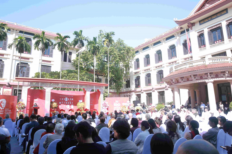 ງານ​ວາງ​ສະ​ແດງ 150 ວຽກ​ງານ​ຂອງ​ຄູ​ອາ​ຈານ ແລະ ນັກ​ສຶກ​ສາ​ວິ​ທະ​ຍາ​ໄລ​ວິ​ຈິດ​ສິນ​ອິນ​ດູ​ຈີນ - ວິ​ທະ​ຍາ​ໄລ​ວິ​ຈິດ​ສິນ​ຫວຽດ​ນາມ -0