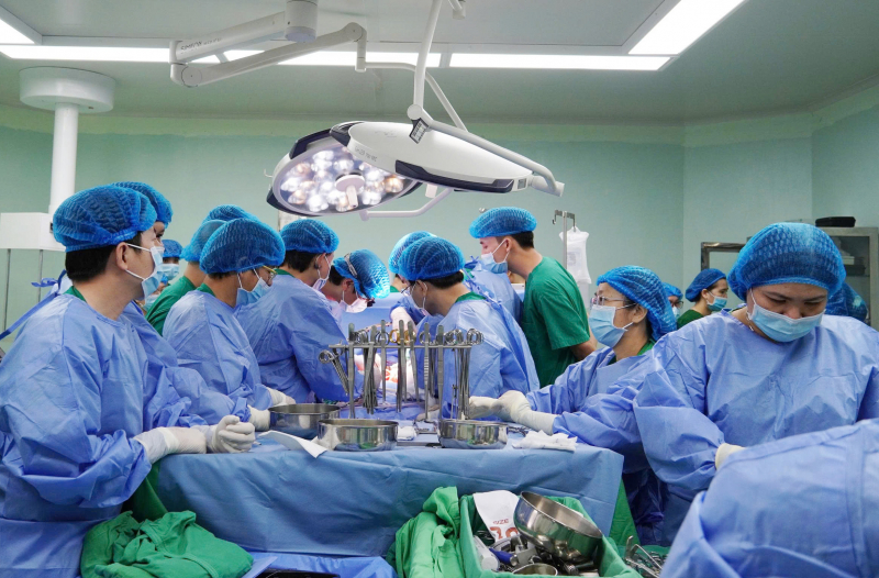 24 giờ chạy đua sinh tử thực hiện ghép tạng từ người hiến chết não -0