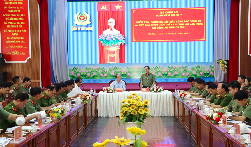 Thứ trưởng Đặng Hồng Đức làm việc với Công an tỉnh Cà Mau -0