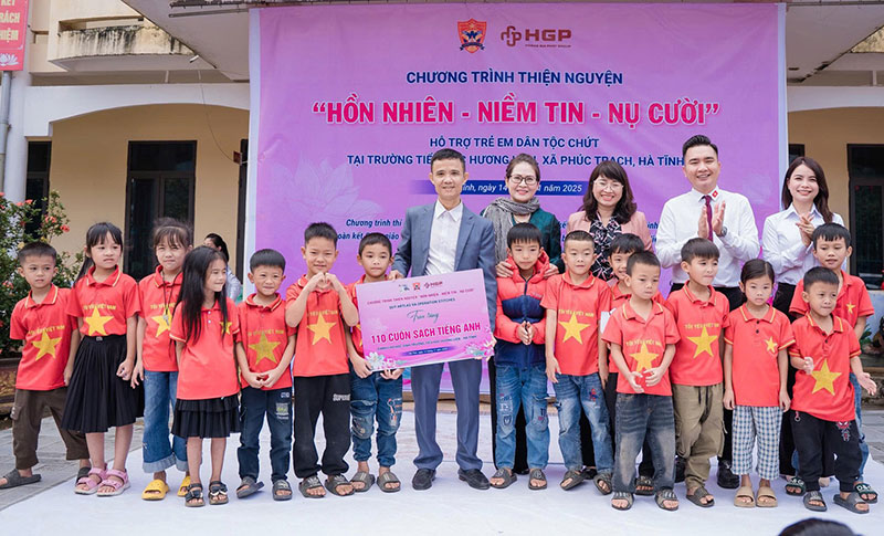 Hoàng Gia Phát hỗ trợ hơn 1,1 tỷ đồng cho học sinh dân tộc Chứt -2