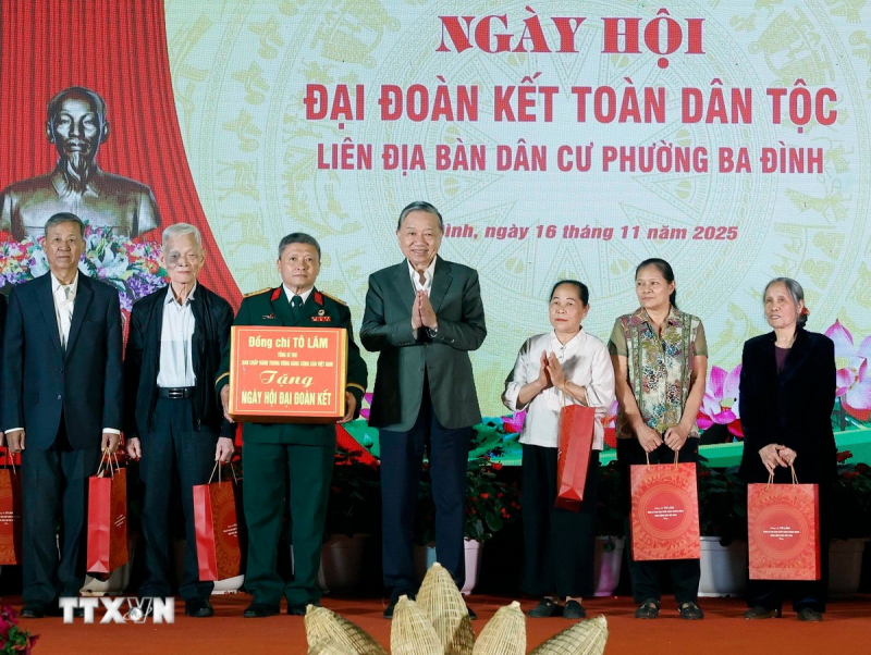 Hà Nội: Tổng Bí thư Tô Lâm dự Ngày hội Đại đoàn kết dân tộc phường Ba Đình -0